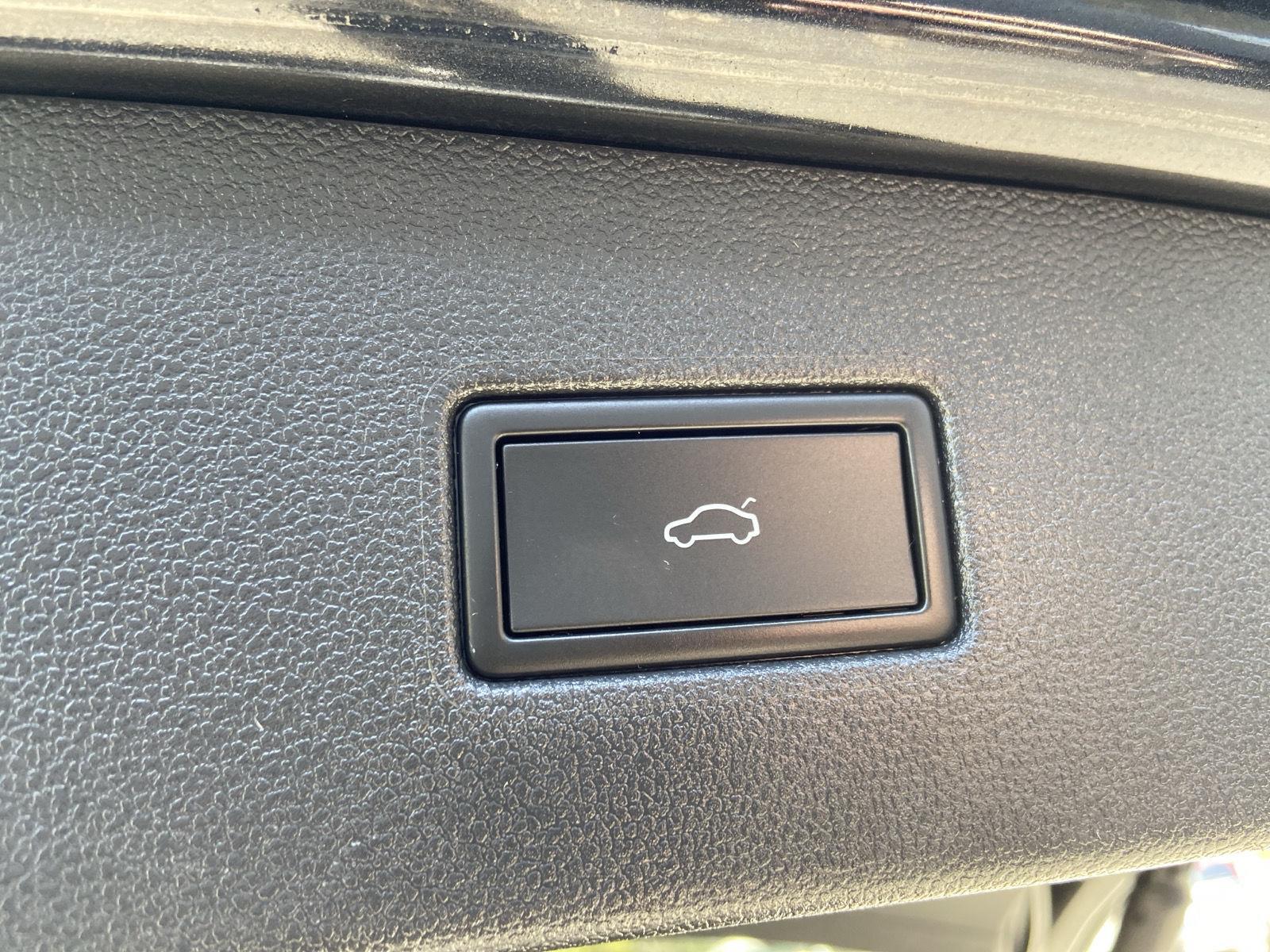 Linnehan's Right Way Auto