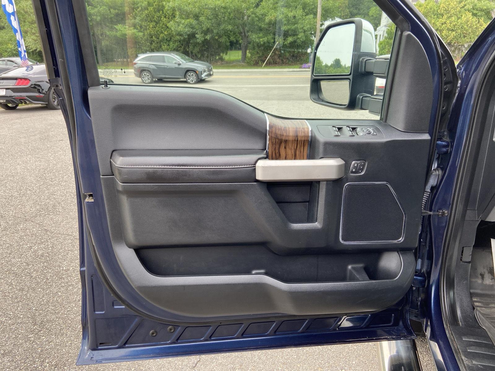 Linnehan's Right Way Auto