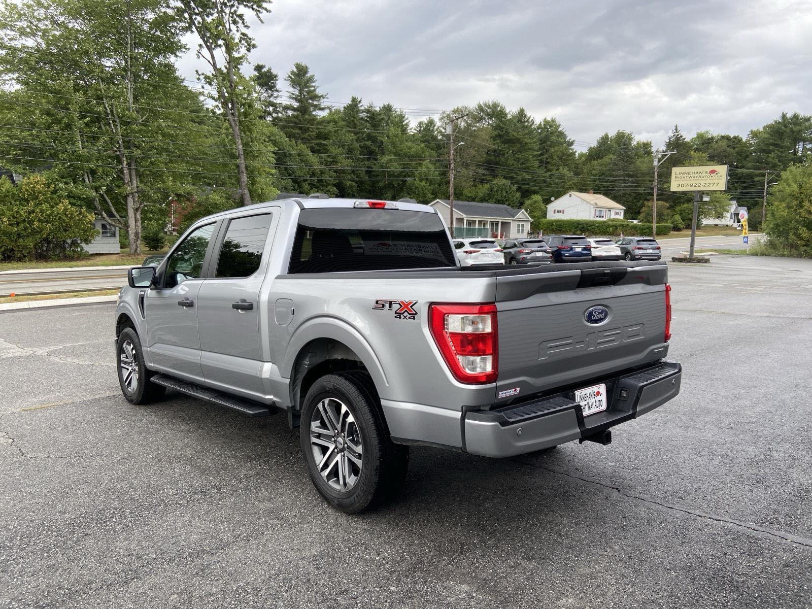2022 Ford F-150 XL photo 2