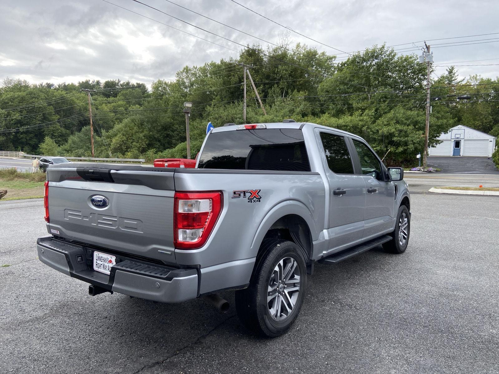 2022 Ford F-150 XL photo 4
