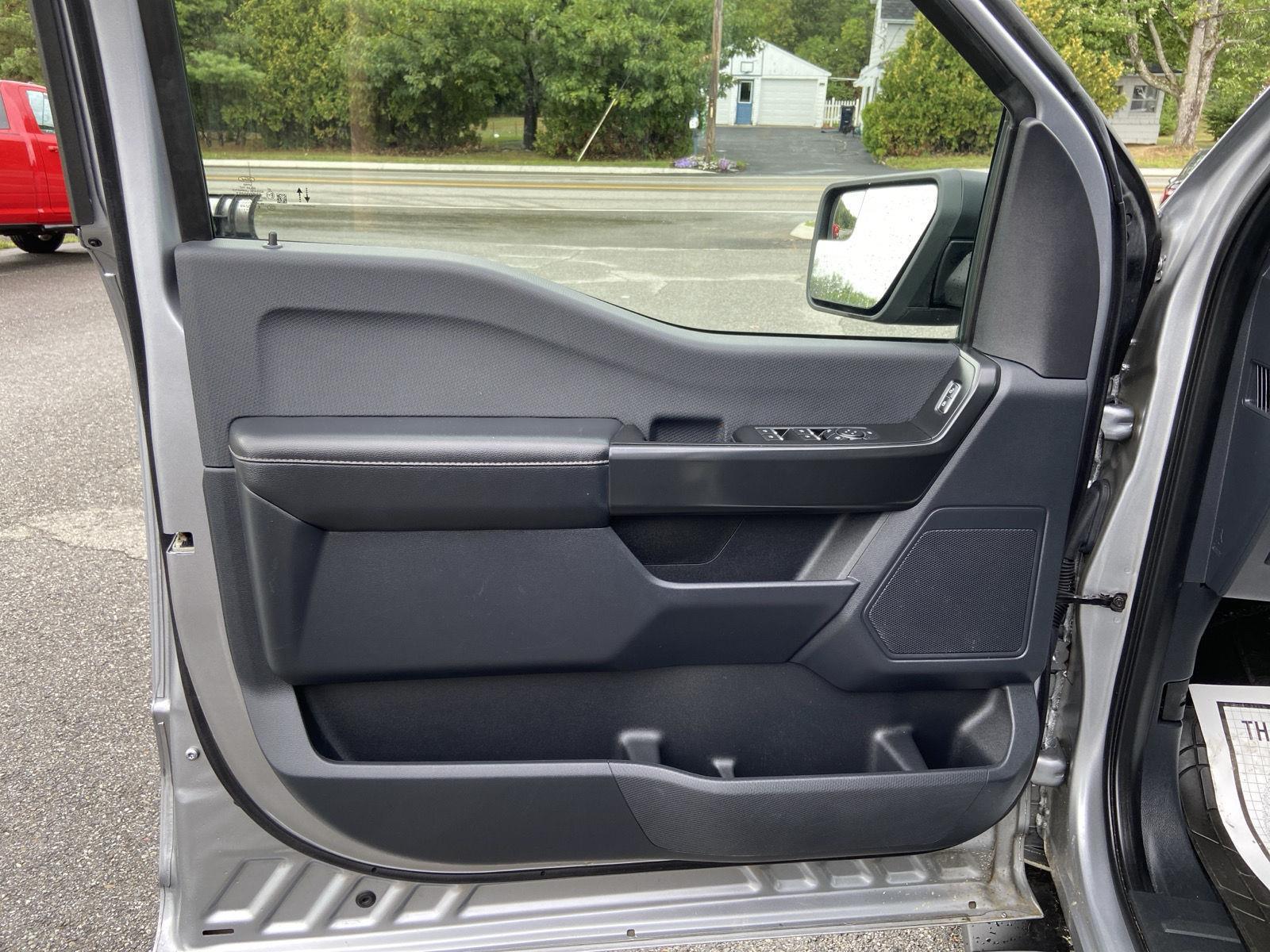 2022 Ford F-150 XL photo 14