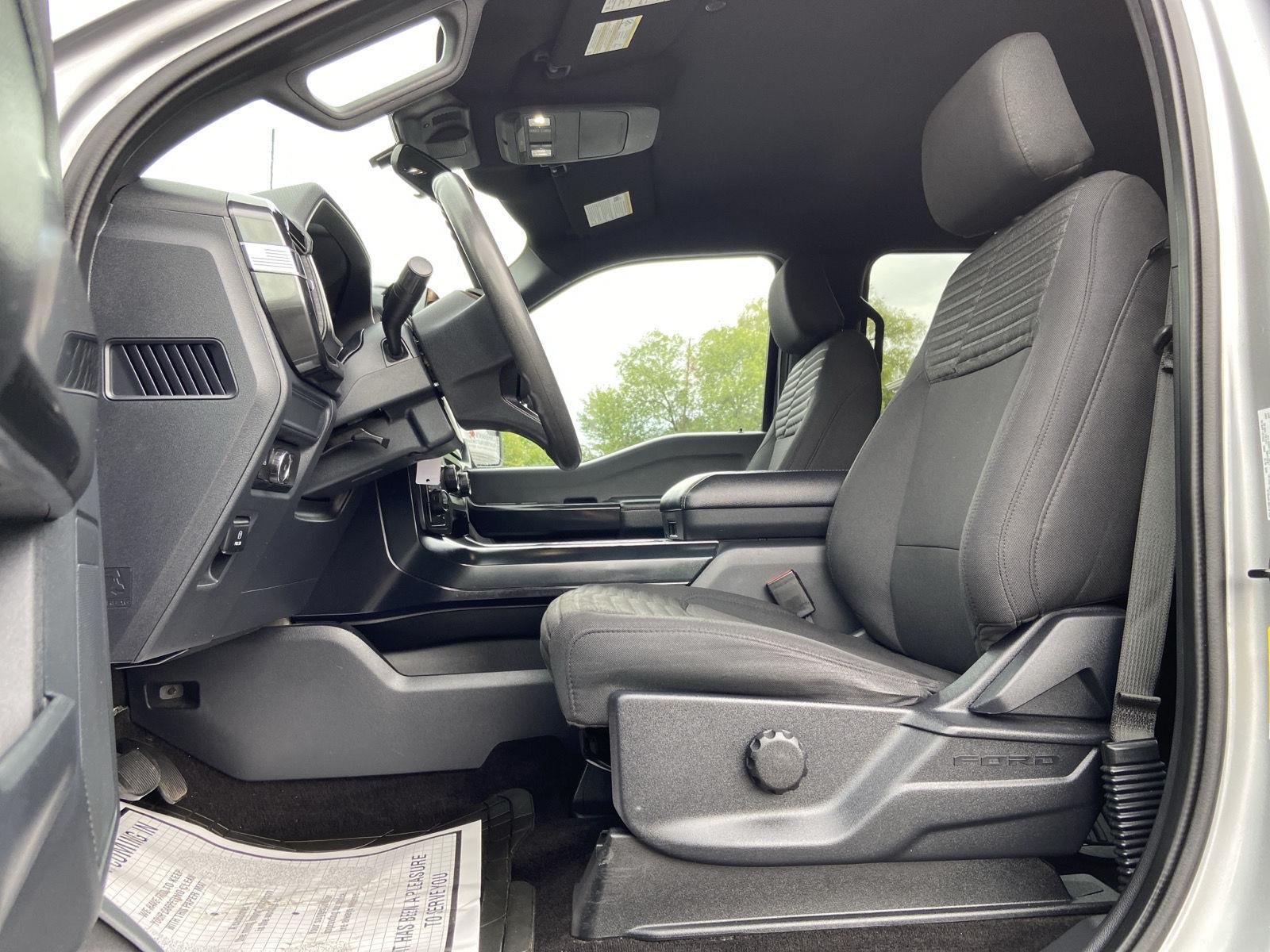 2022 Ford F-150 XL photo 16