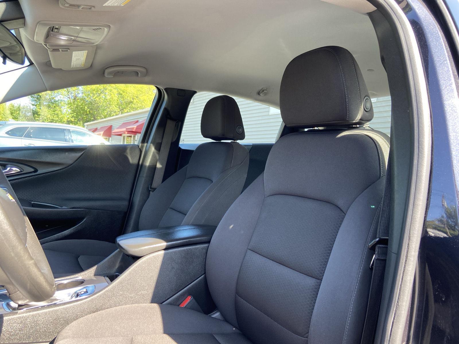 2023 Chevrolet Malibu 1LT photo 21