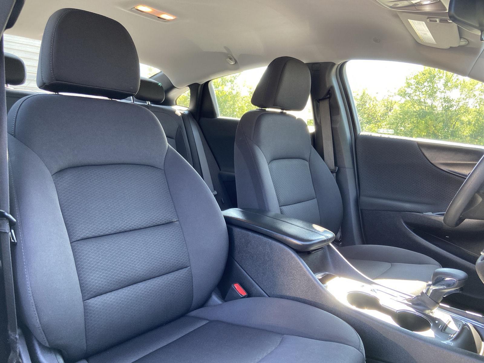 2023 Chevrolet Malibu 1LT photo 28