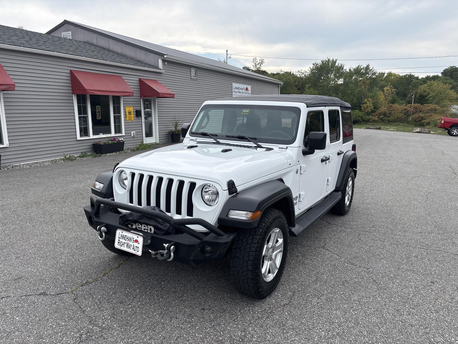 2018 Jeep Wrangler Unlimited Sport S photo 4