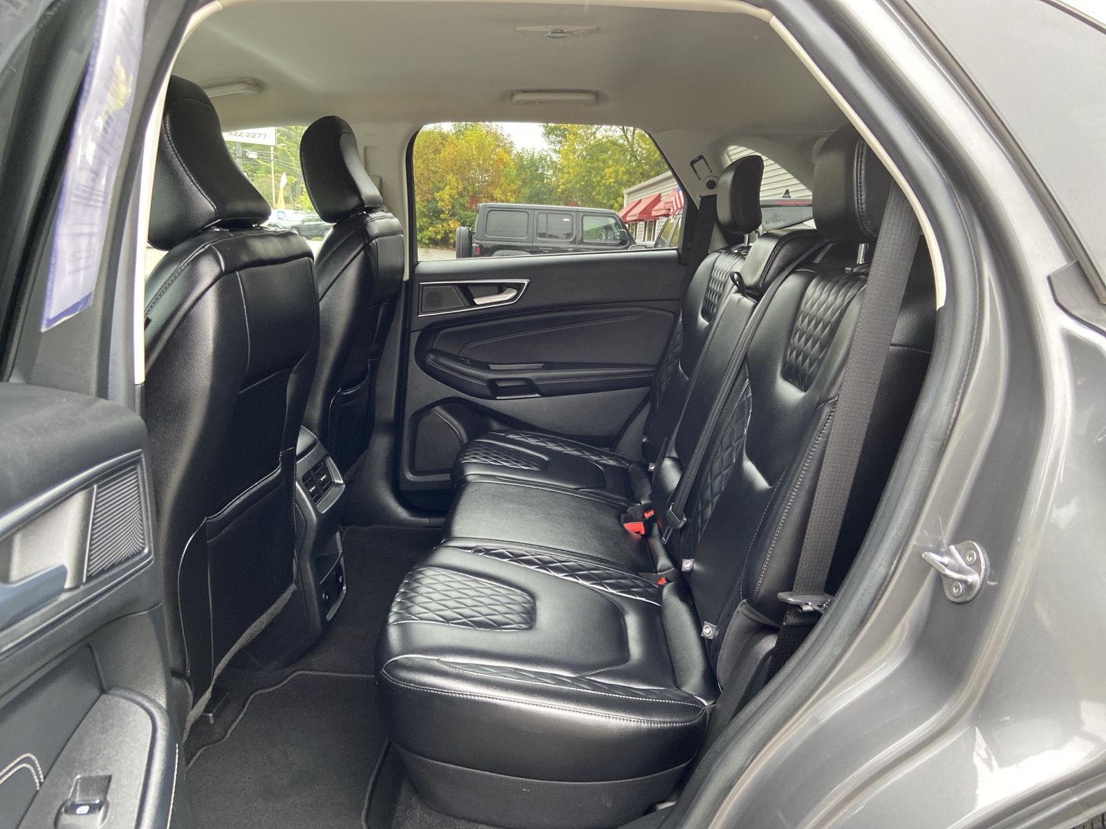 2023 Ford Edge Titanium photo 24