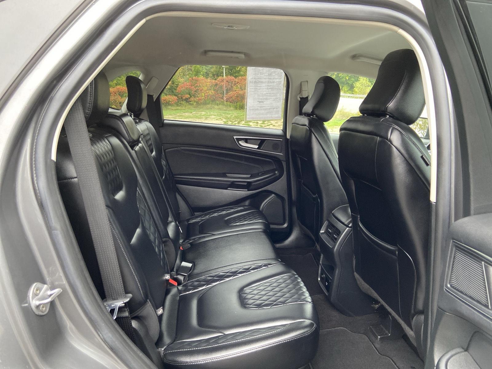 2023 Ford Edge Titanium photo 30