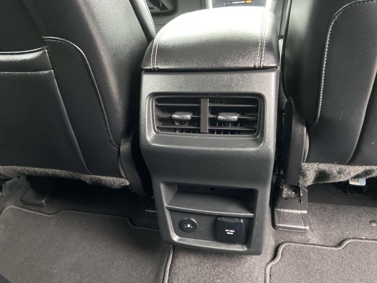 2023 Ford Edge Titanium photo 31