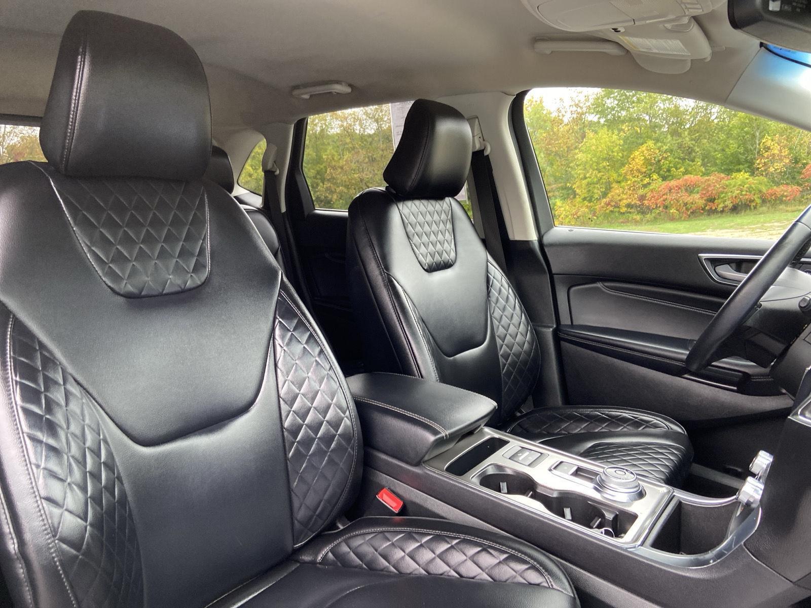 2023 Ford Edge Titanium photo 34