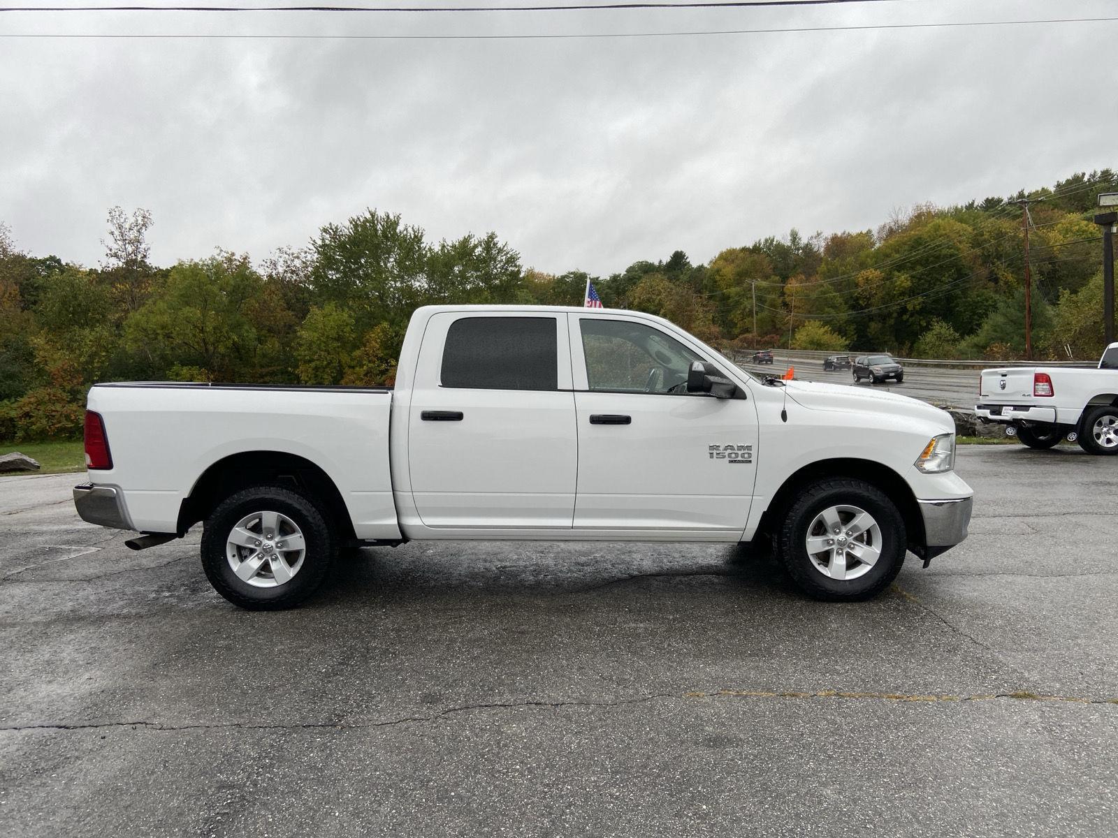 2023 Ram 1500 Classic SLT photo 6