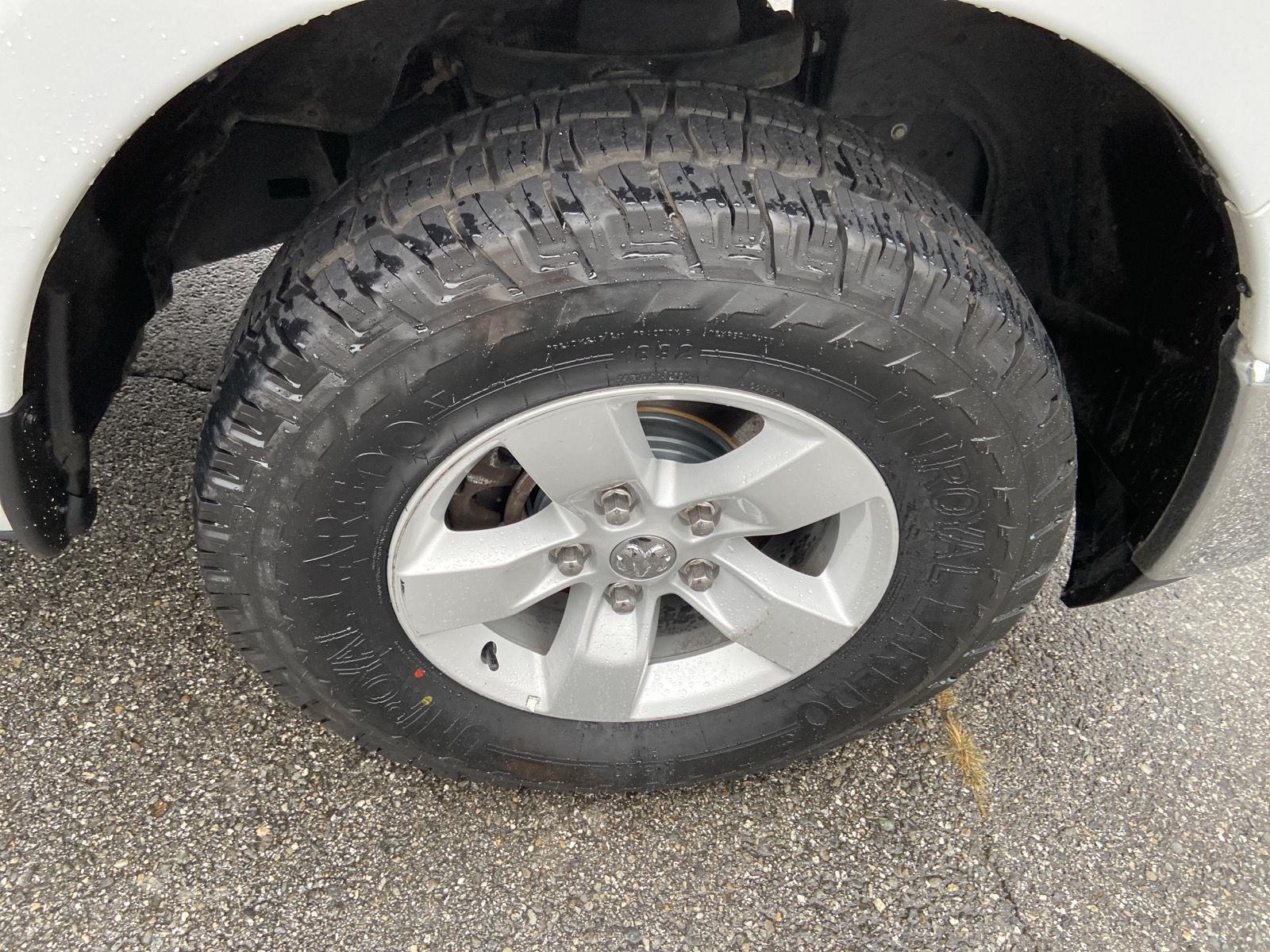 2023 Ram 1500 Classic SLT photo 12