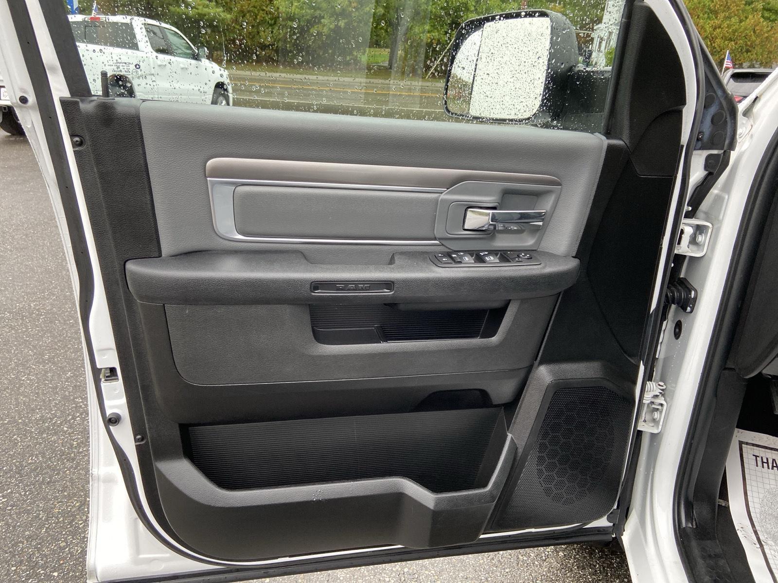 2023 Ram 1500 Classic SLT photo 13