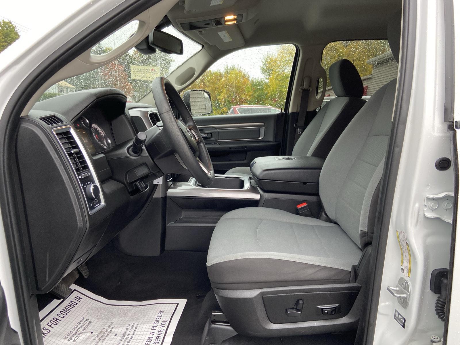 2023 Ram 1500 Classic SLT photo 14