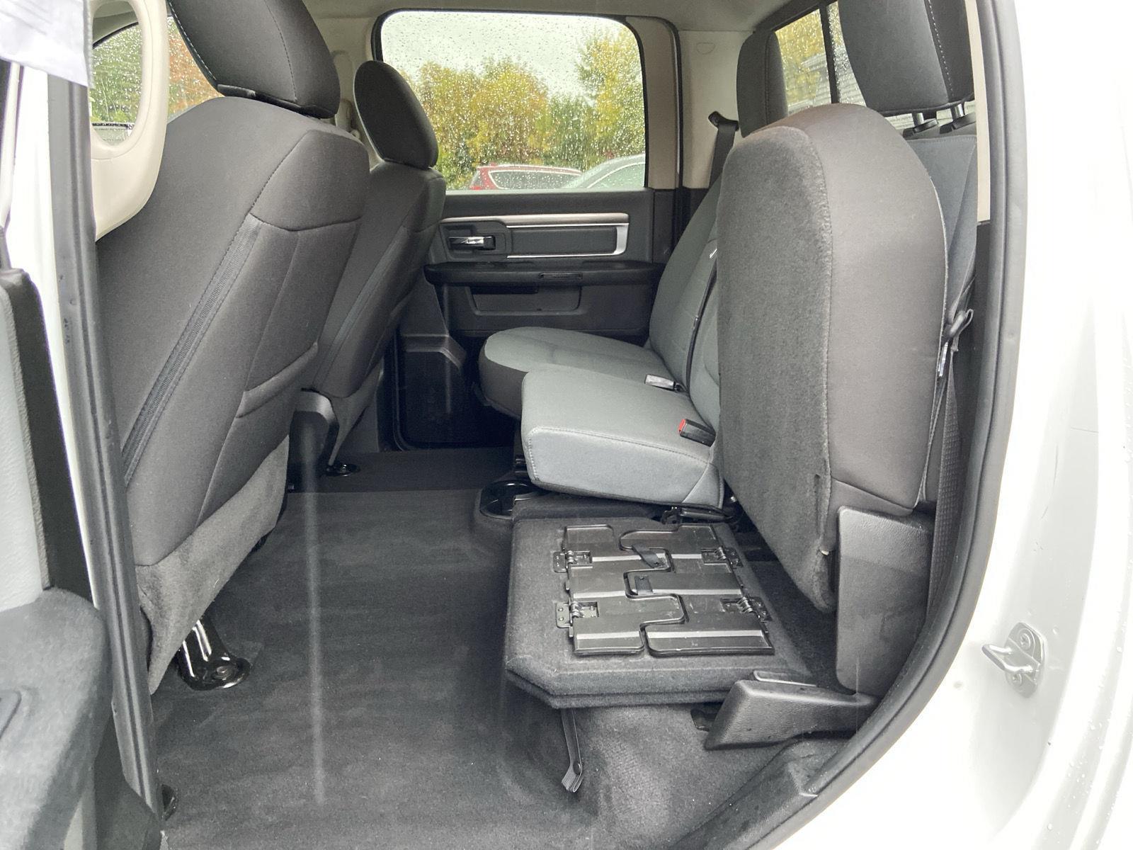 2023 Ram 1500 Classic SLT photo 27