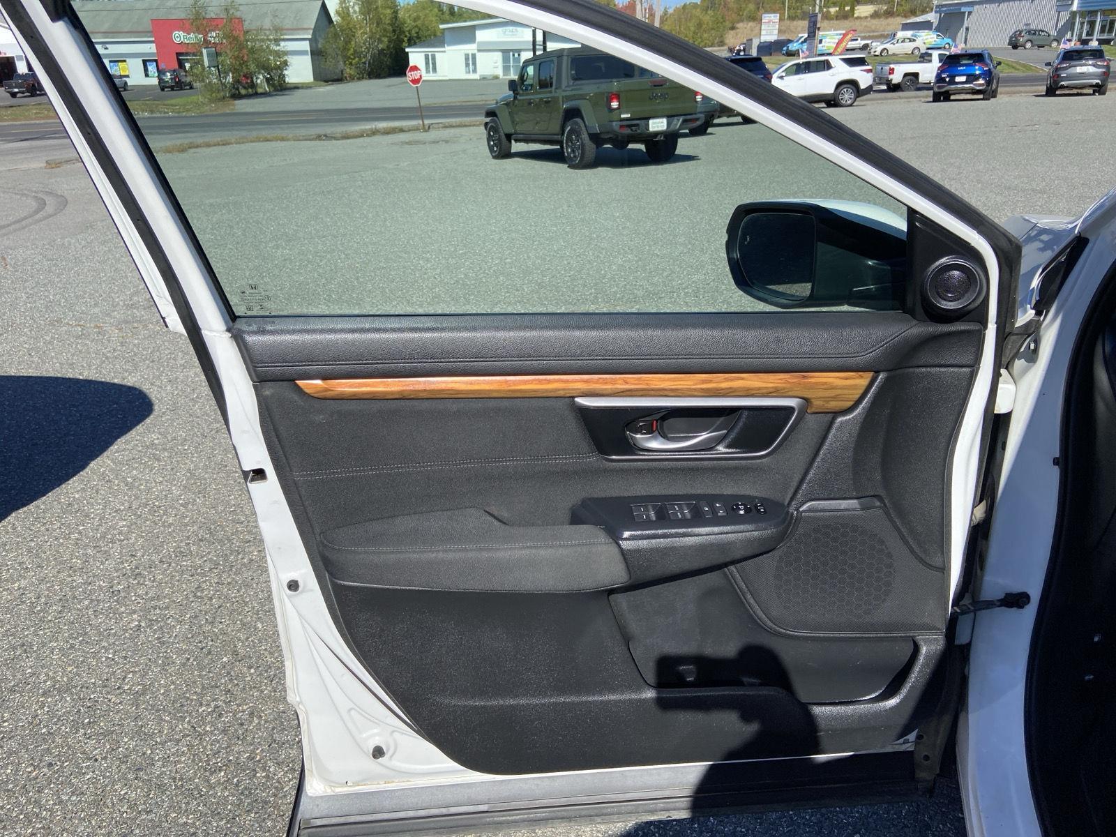 2019 Honda CR-V EX photo 13