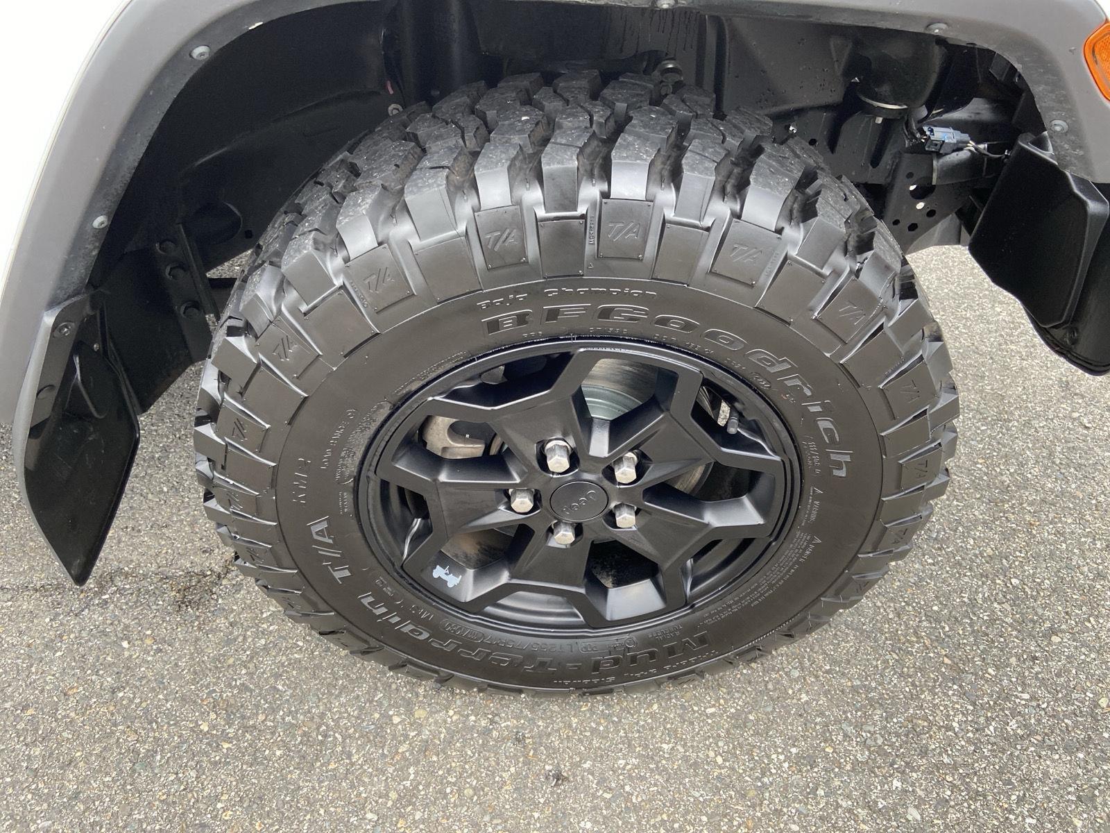 Linnehan's Right Way Auto