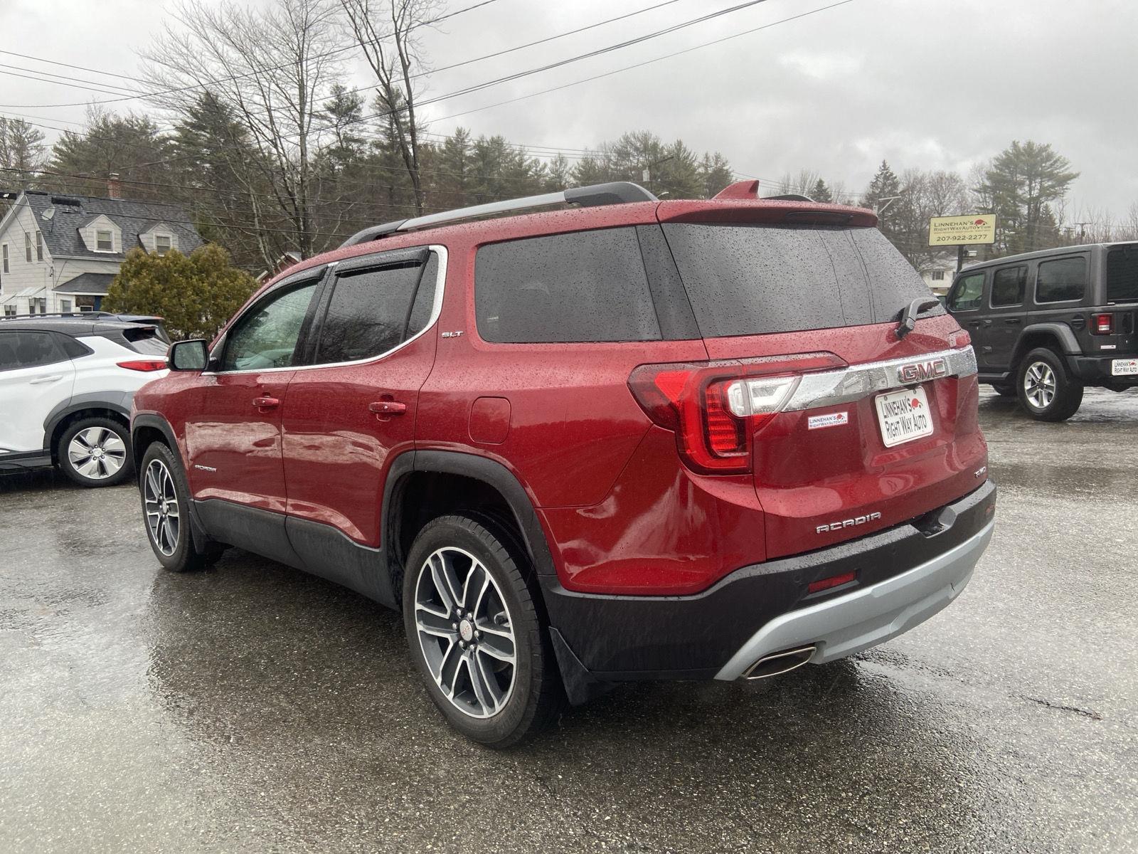 2023 GMC Acadia SLT's photo