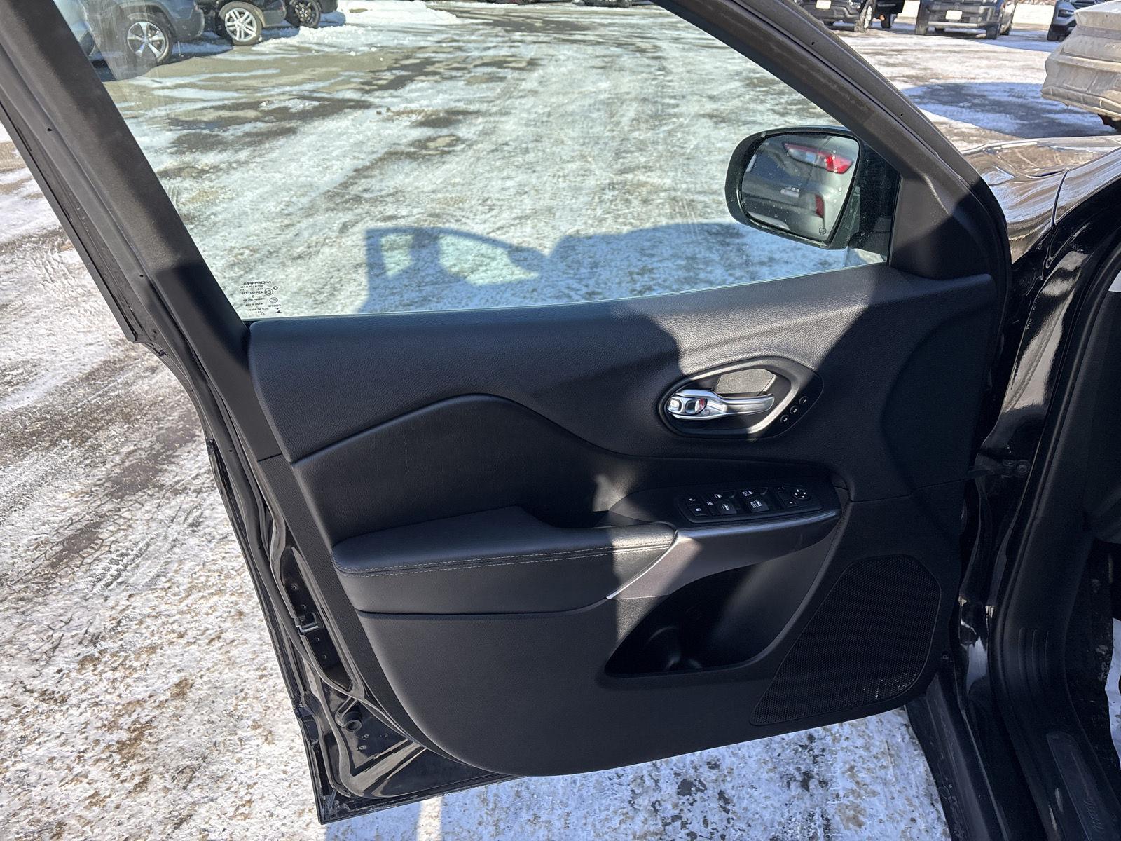 Linnehan's Right Way Auto