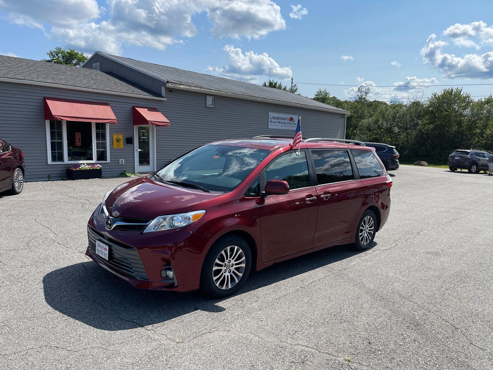 2019 Toyota Sienna XLE