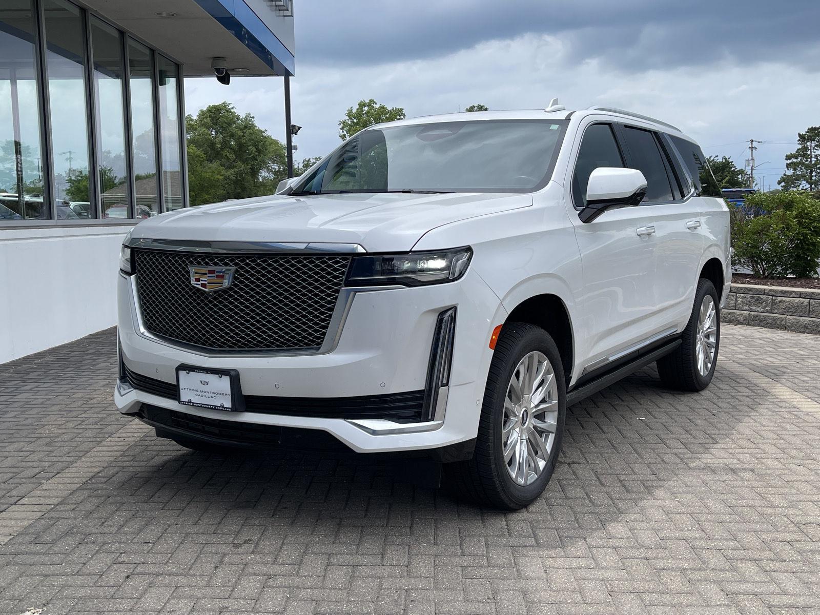 Crystal White Tricoat 2024 Cadillac Escalade SUV / Crossover Four-Wheel Drive Automatic
