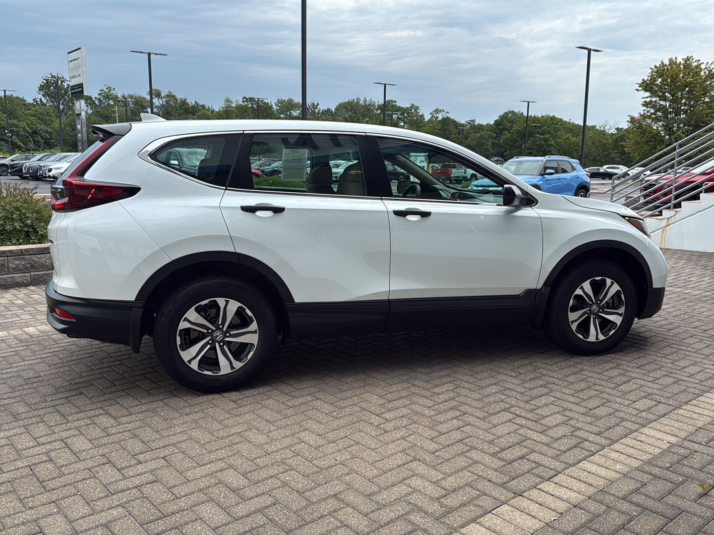 View vehicle photo 6