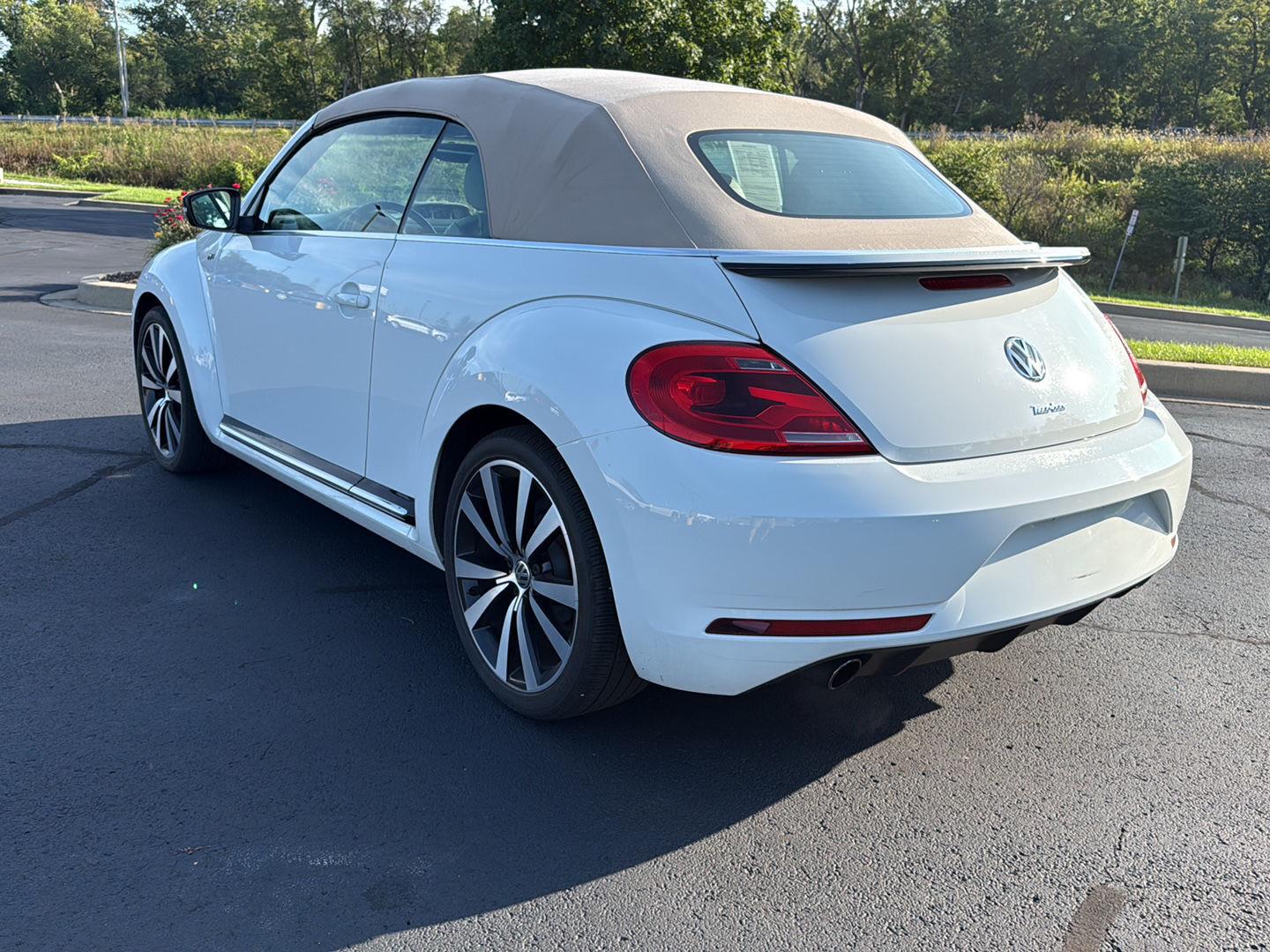 View vehicle photo 3