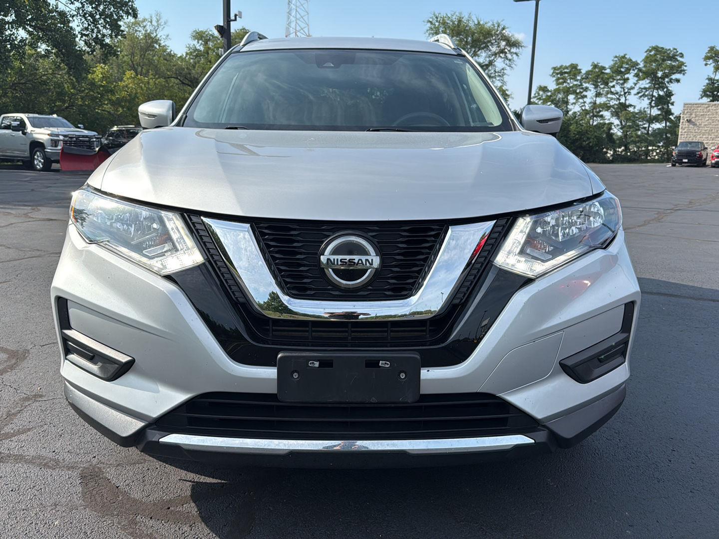 Used 2020 Silver Nissan SV Intelligent AWD image 8