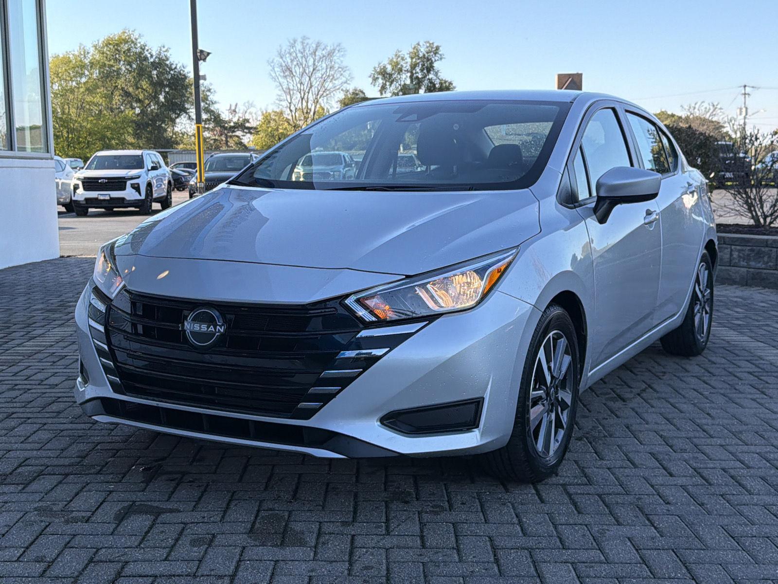  2023 Nissan Versa SV FWD   