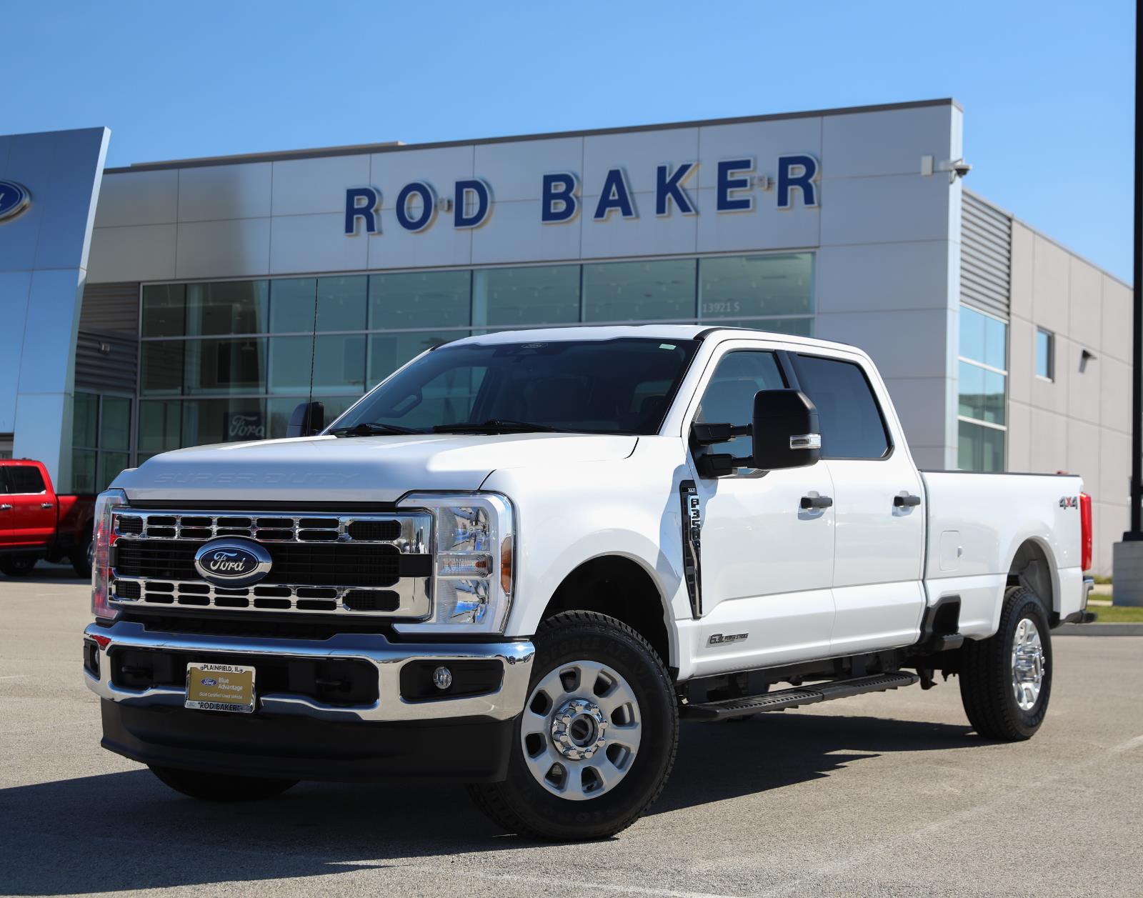 Oxford White 2024 Ford F-350 Super Duty XLT Crew Cab 4WD Pickup Truck Four-Wheel Drive Automatic