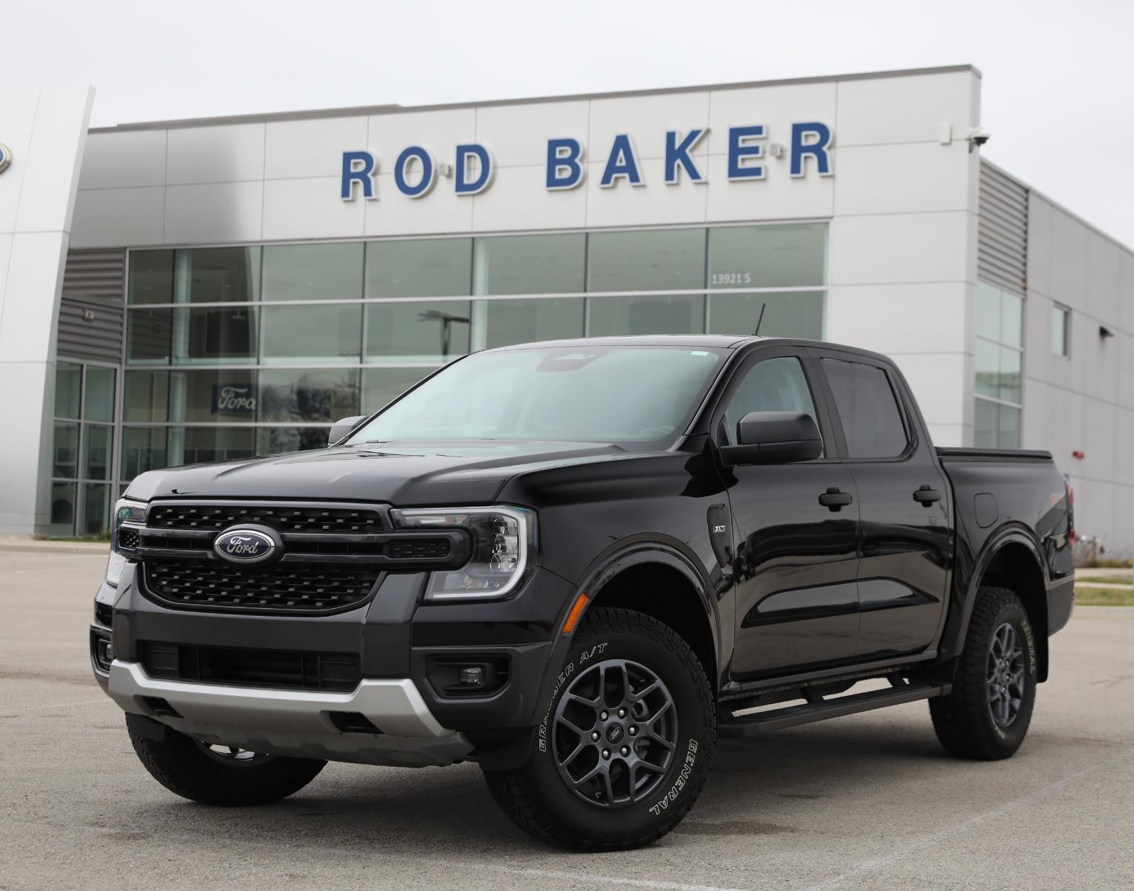 Shadow Black 2024 Ford Ranger XLT SuperCrew 4WD Pickup Truck Four-Wheel Drive Automatic