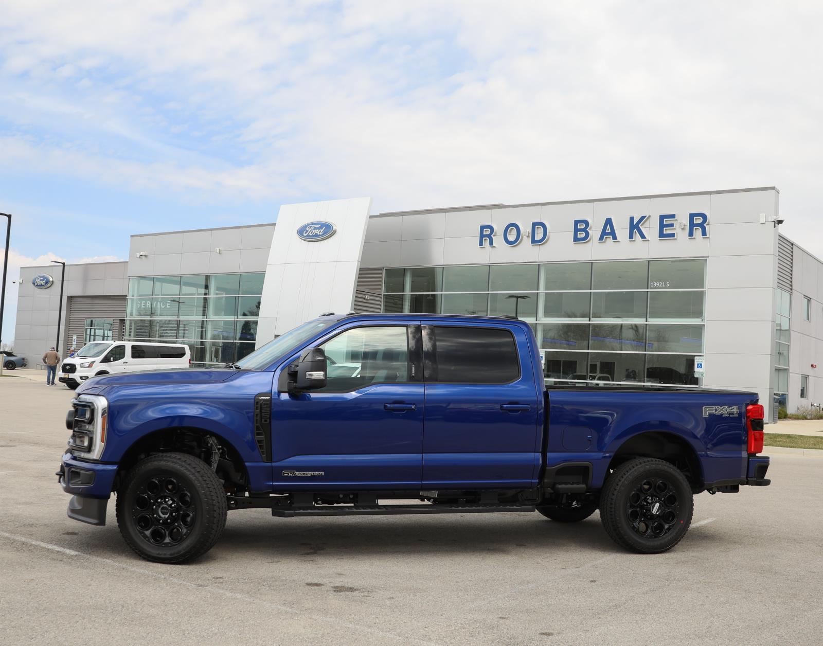 Argon Blue Metallic 2026 Ford F-250 Super Duty Lariat Crew Cab 4WD Pickup Truck Four-Wheel Drive Automatic
