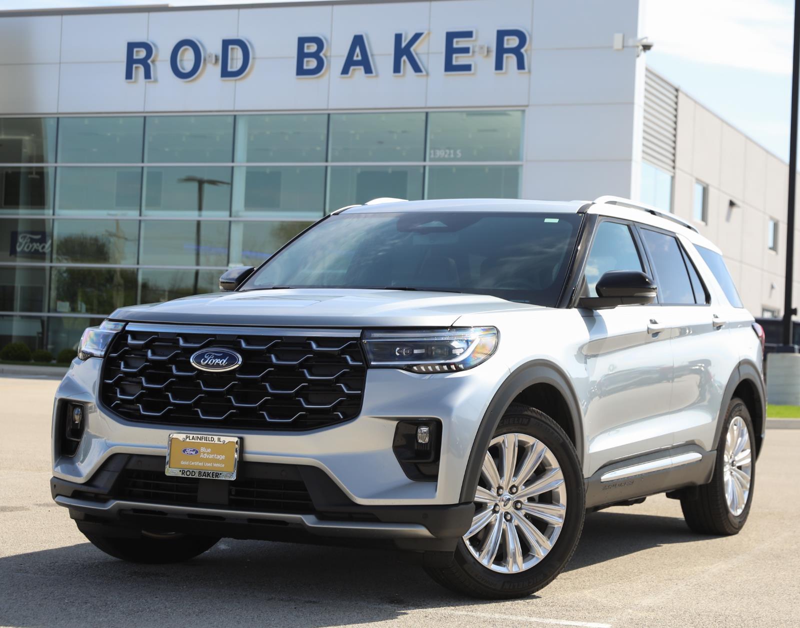 Iconic Silver Metallic 2025 Ford Explorer Platinum AWD SUV / Crossover All-Wheel Drive Automatic