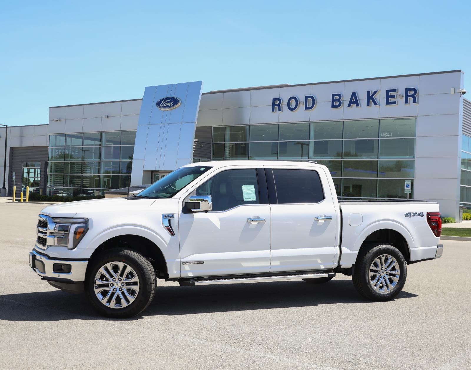 Star White Metallic Tri-Coat 2026 Ford F-150 Lariat SuperCrew 4WD Pickup Truck Four-Wheel Drive Automatic