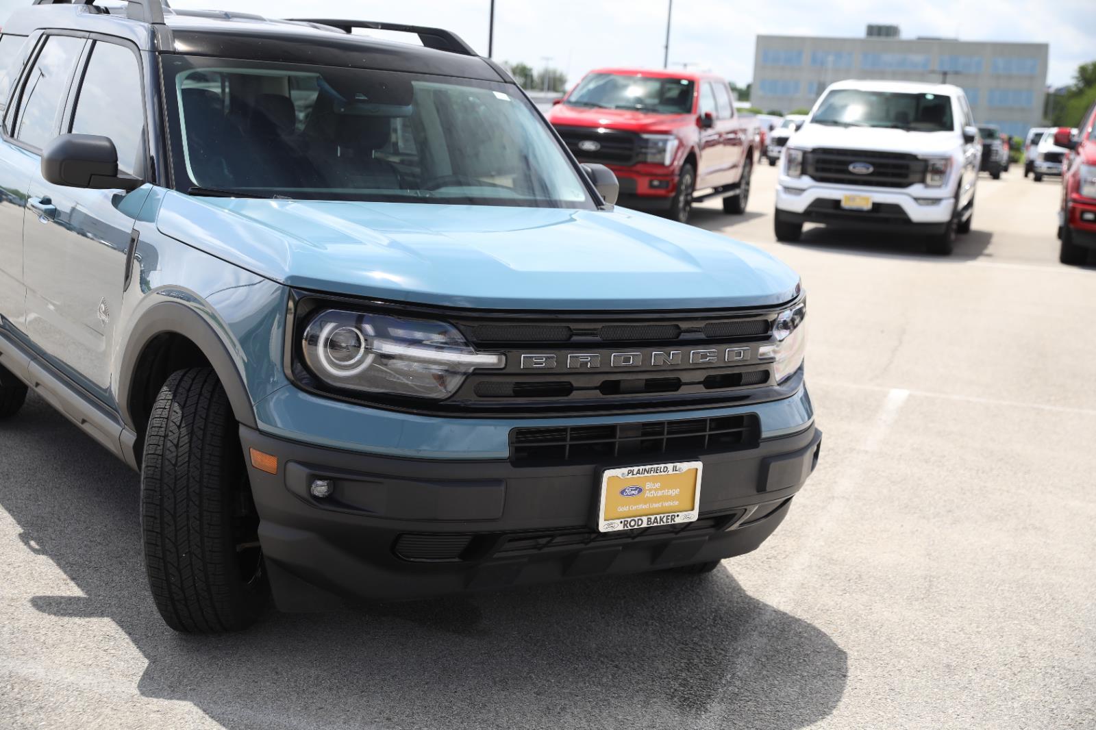View vehicle photo 5