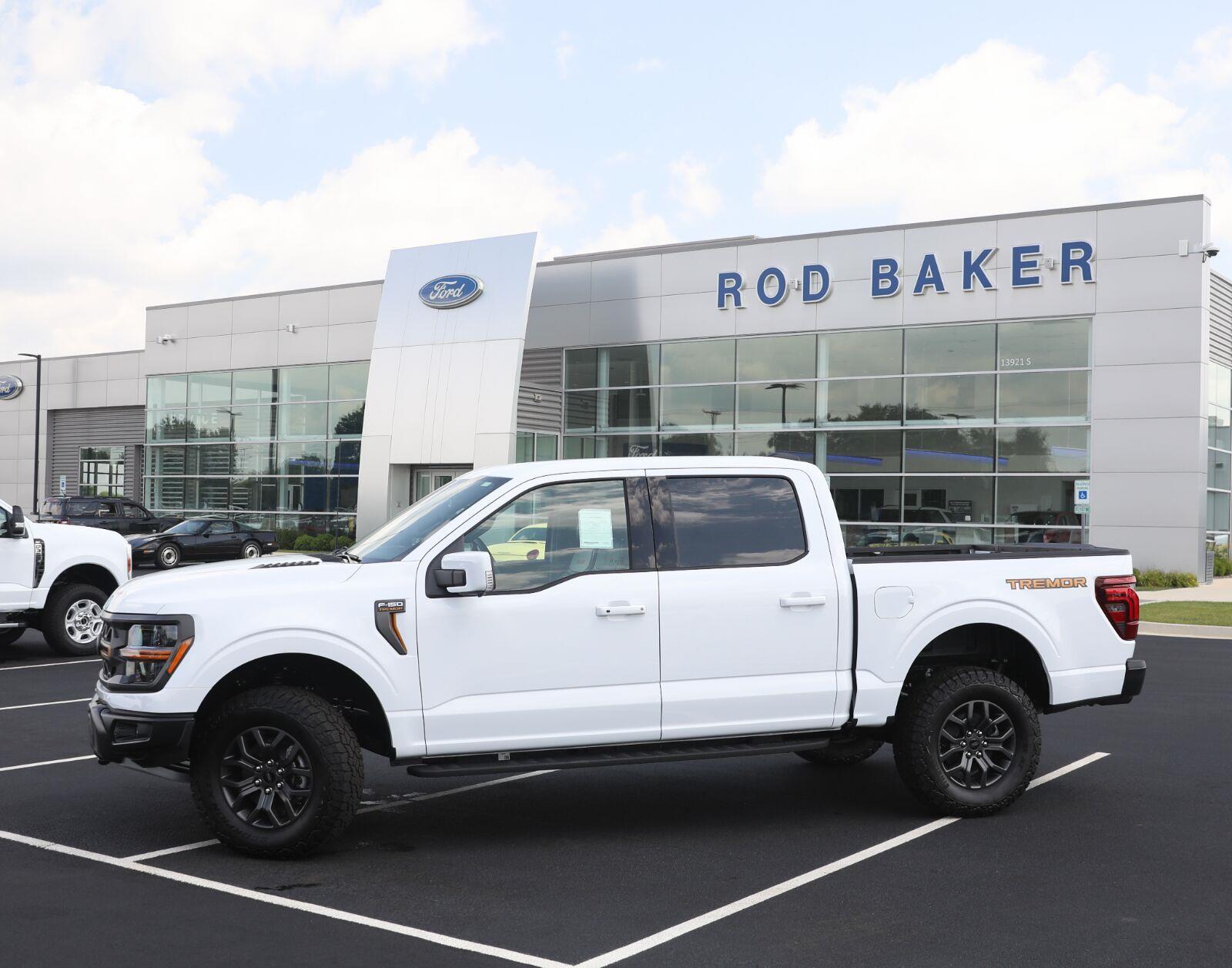 Oxford White 2026 Ford F-150 Pickup Truck Four-Wheel Drive Automatic