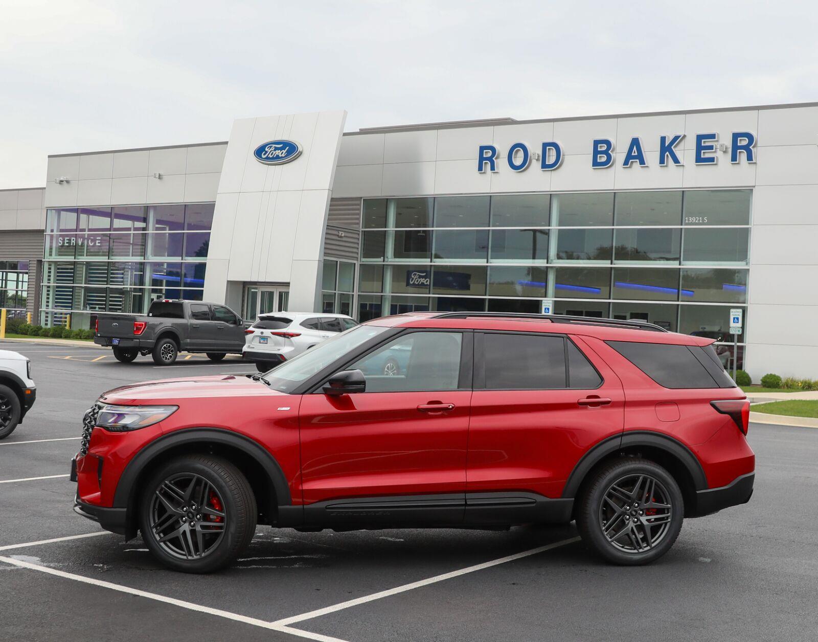 Rapid Red Metallic Tinted Clearcoat 2026 Ford Explorer SUV / Crossover All-Wheel Drive Automatic