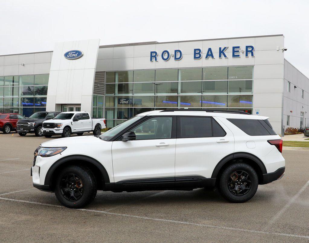 Star White Metallic Tri-Coat 2026 Ford Explorer Tremor AWD SUV / Crossover All-Wheel Drive Automatic
