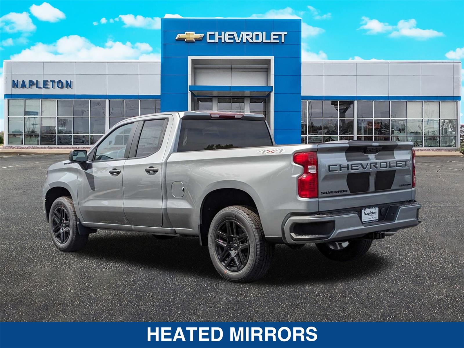 2024 Chevrolet Silverado 1500 Custom photo 3