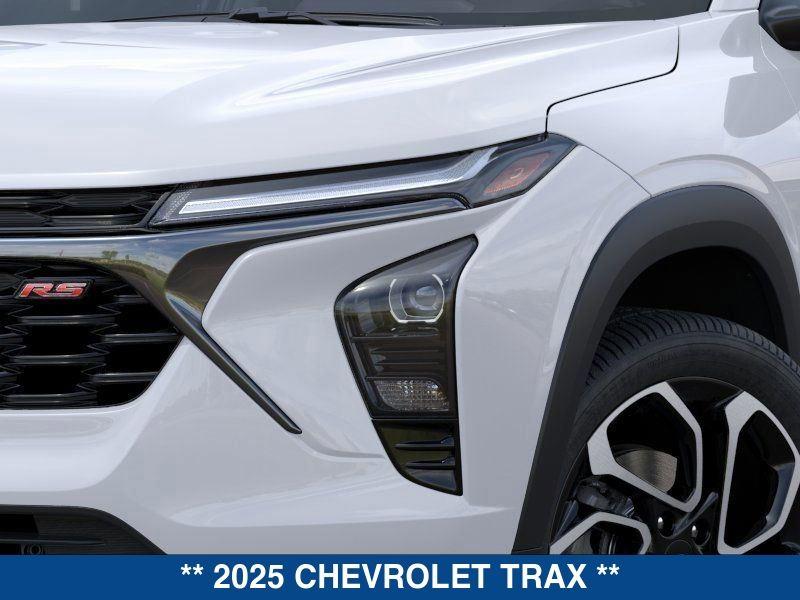 2025 Chevrolet Trax LT photo 20
