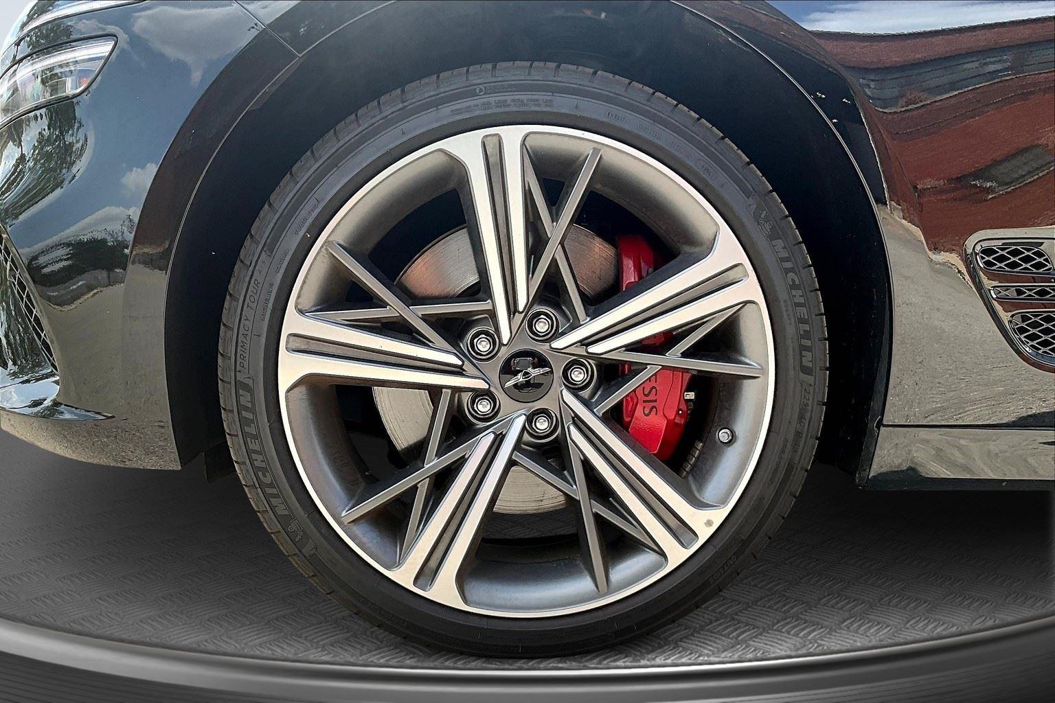 2025 Genesis G70 2.5T photo 8