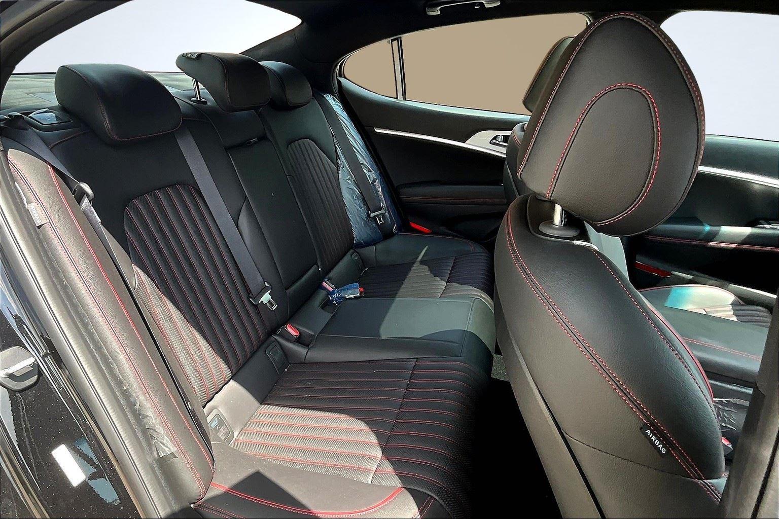 2025 Genesis G70 2.5T photo 25