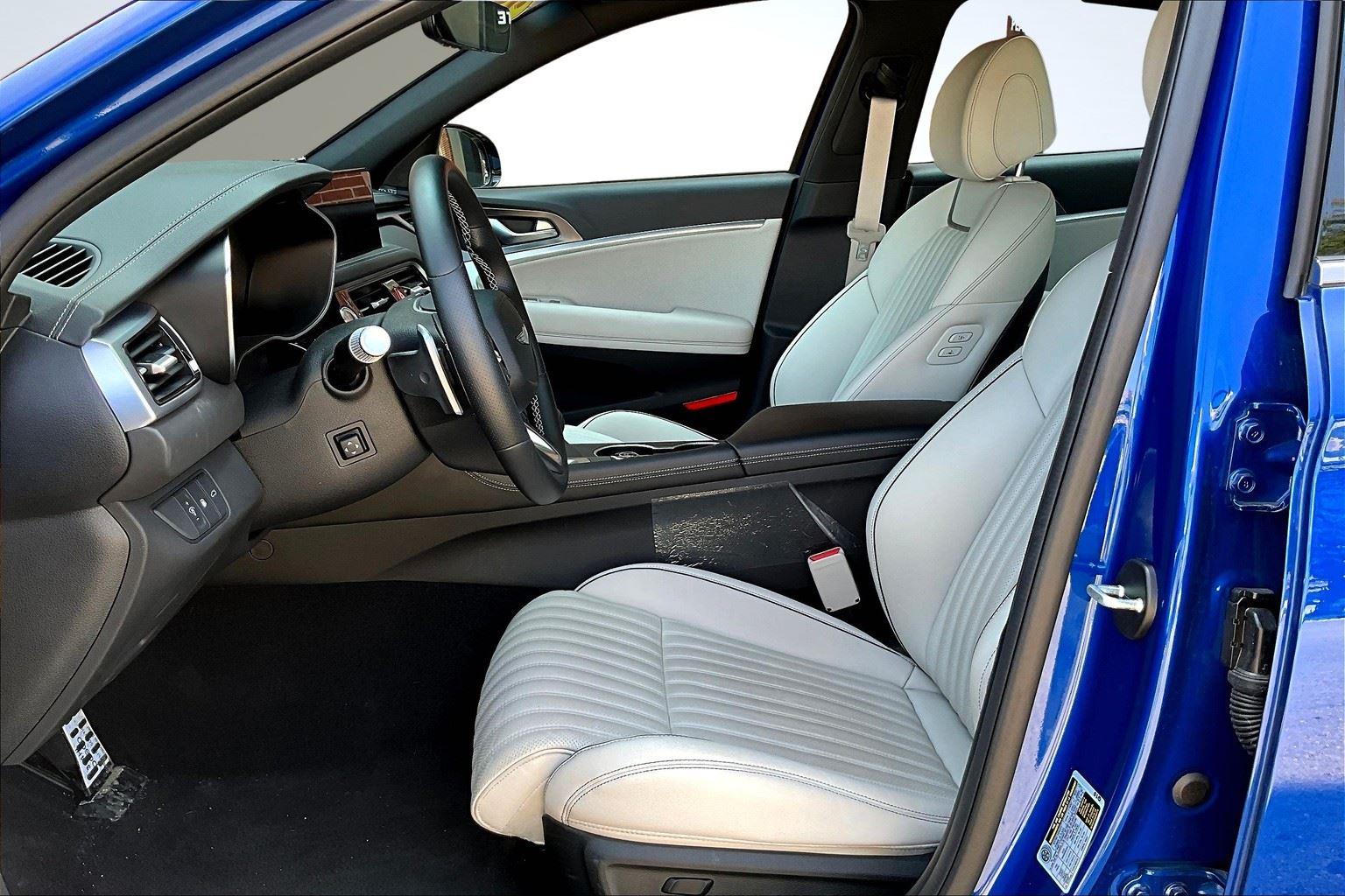 2024 Genesis G70 3.3T Sport Advanced photo 25