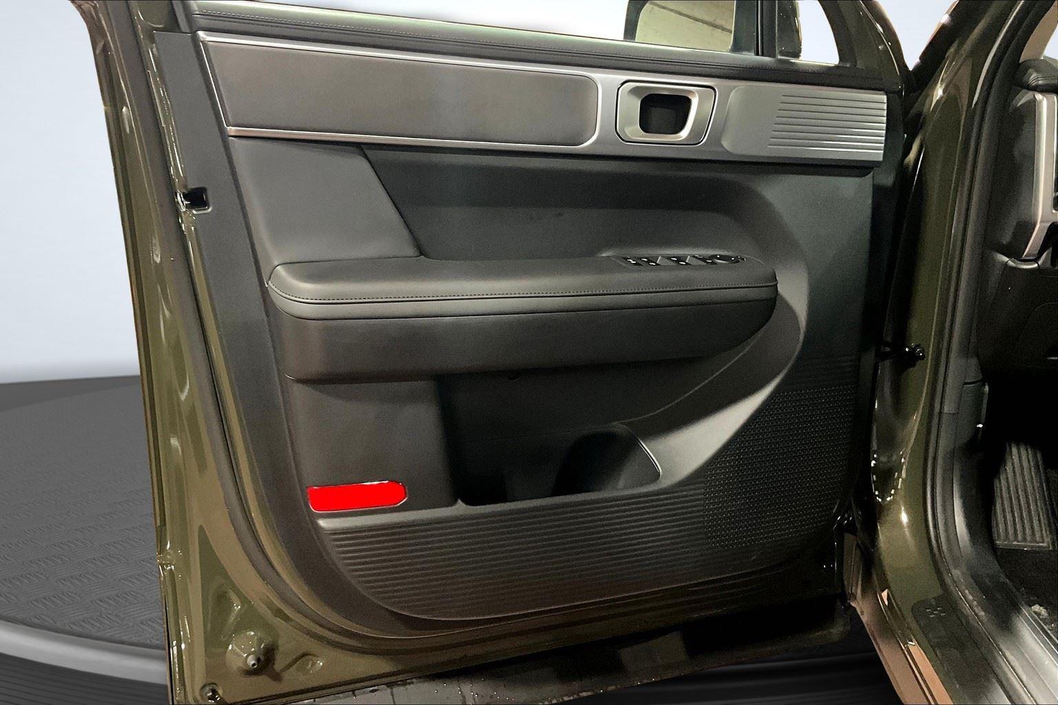 2025 Hyundai Santa Fe SEL photo 21