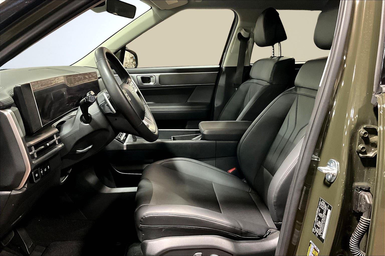 2025 Hyundai Santa Fe SEL photo 23