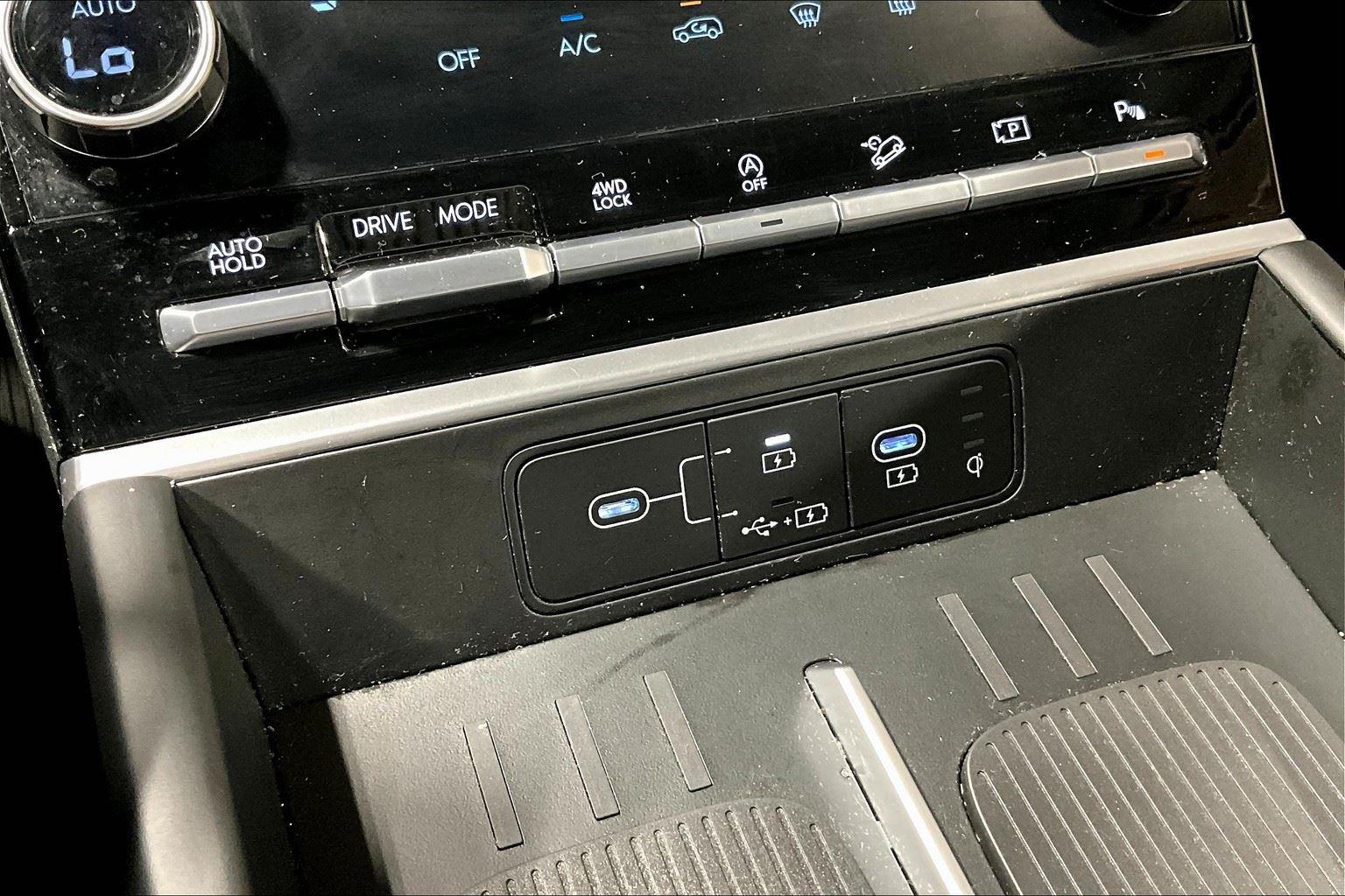2025 Hyundai Santa Fe SEL photo 29