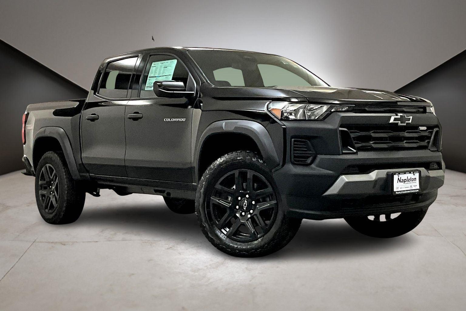 2025 Chevrolet Colorado Work Truck LT photo 28