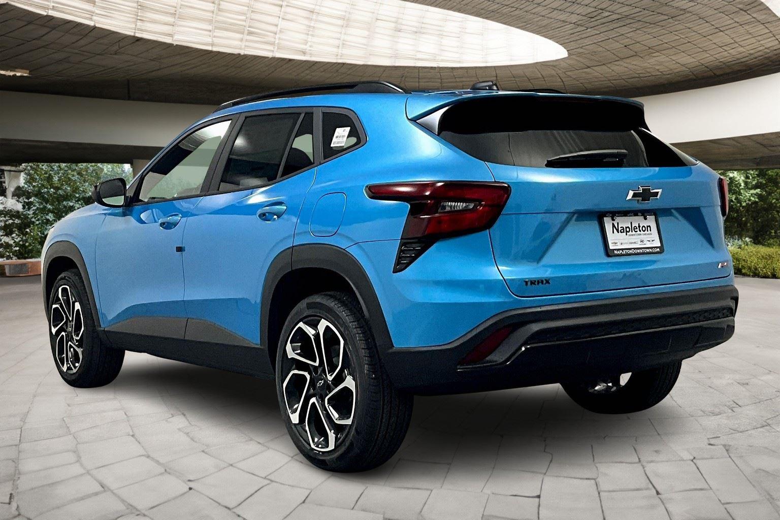 2025 Chevrolet Trax photo 3