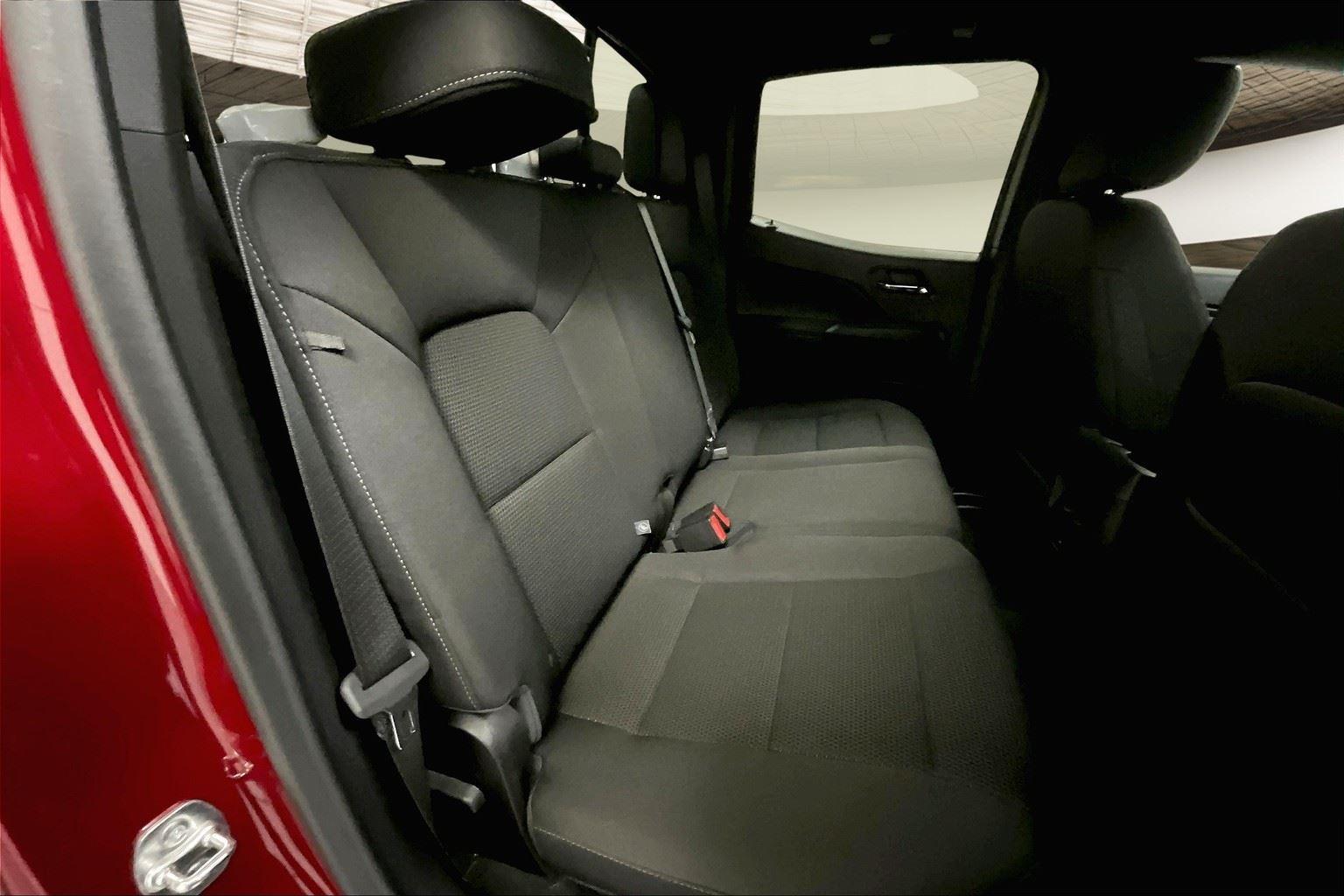 2025 Chevrolet Colorado Work Truck LT photo 9