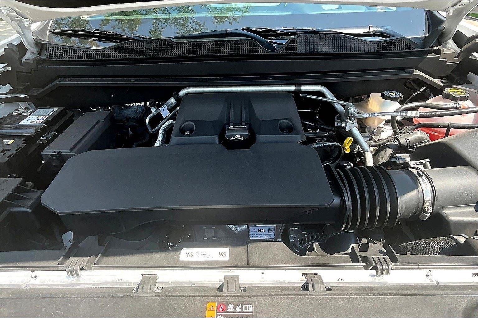 2025 Chevrolet Colorado Work Truck LT photo 23