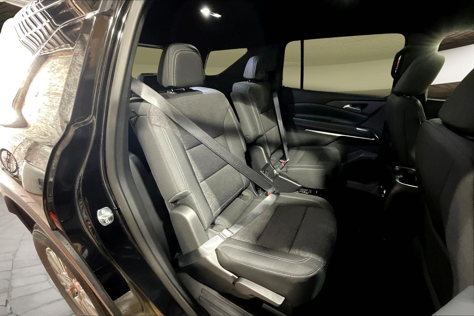 2026 Chevrolet Traverse photo 33